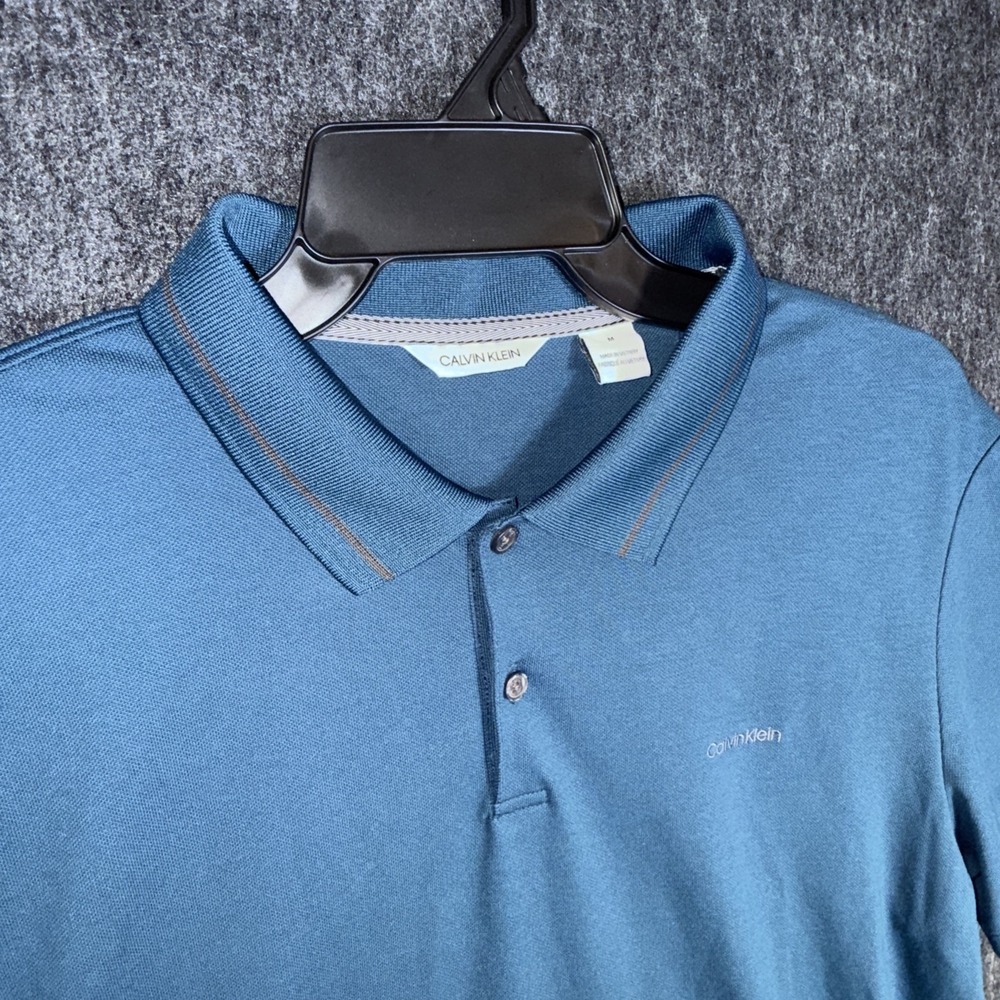 Calvin Klein Men's Blue Short Sleeve Polo Shirt Men's Medium Embroidered Logo - Picture 1 of 9